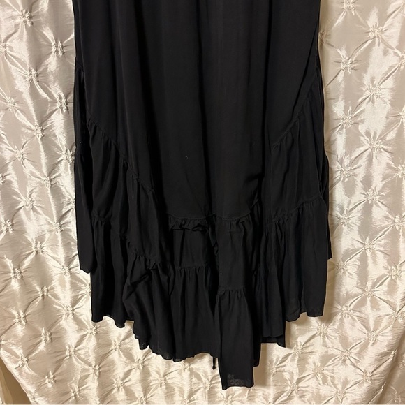 Free People Tiered Long Sleeve Oversized Deep Scoop Sunseeker Maxi T Dress Black - Picture 6 of 16